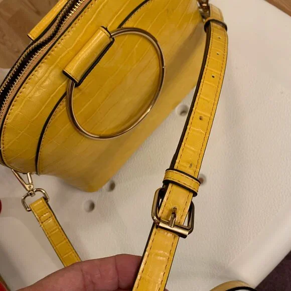 NWOT Ring-handled, Crossbody Small Dome Satchel - Picture 9 of 13